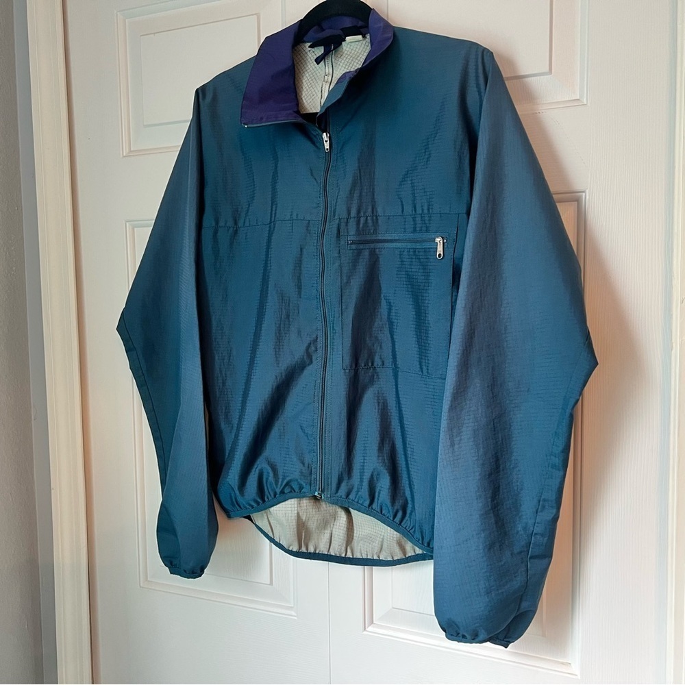 Vintage 1990s Patagonia Windbreaker Jacket Men's Size Small Purple Blue *flaw*